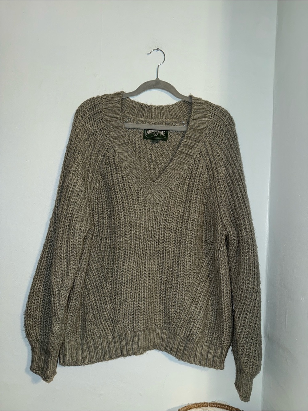 American Eagle V-Neck Chunky Knit Sweater - Grey